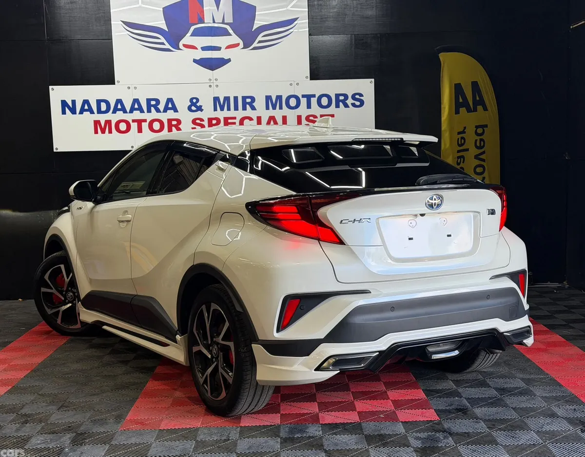 Toyota C-HR Hatchback, Petrol Hybrid, 2019, White