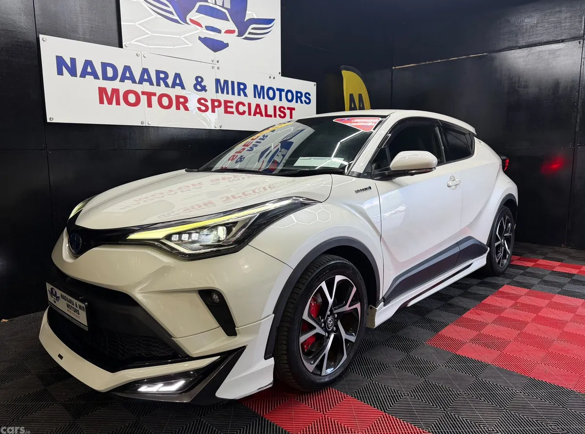 Toyota C-HR Hatchback, Petrol Hybrid, 2019, White