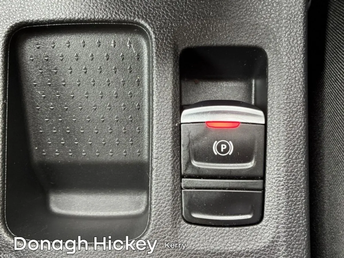 Renault Captur Hatchback, Diesel, 2021, Black