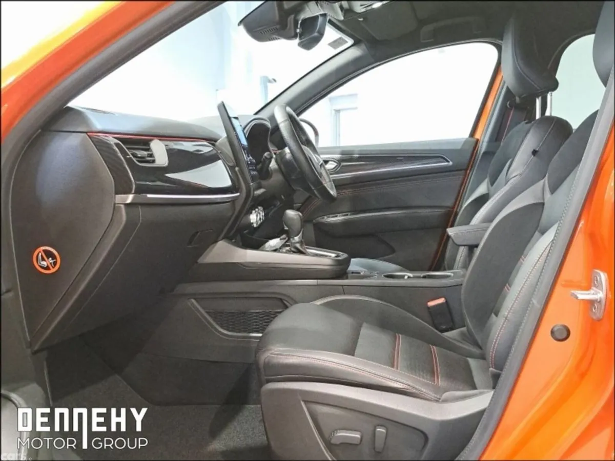 Renault Arkana Hatchback, Petrol, 2023, Orange