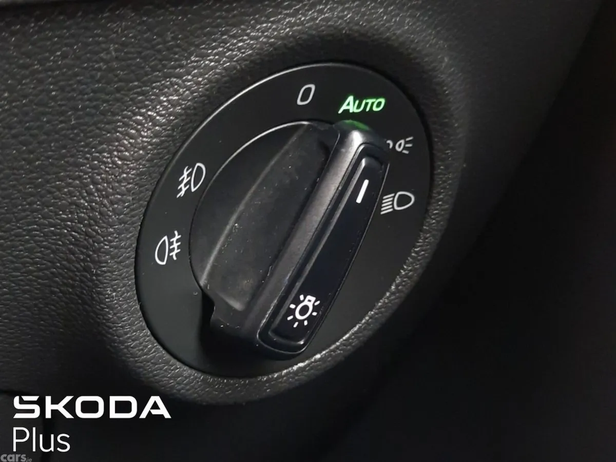 Skoda Karoq SUV, Diesel, 2019, Silver