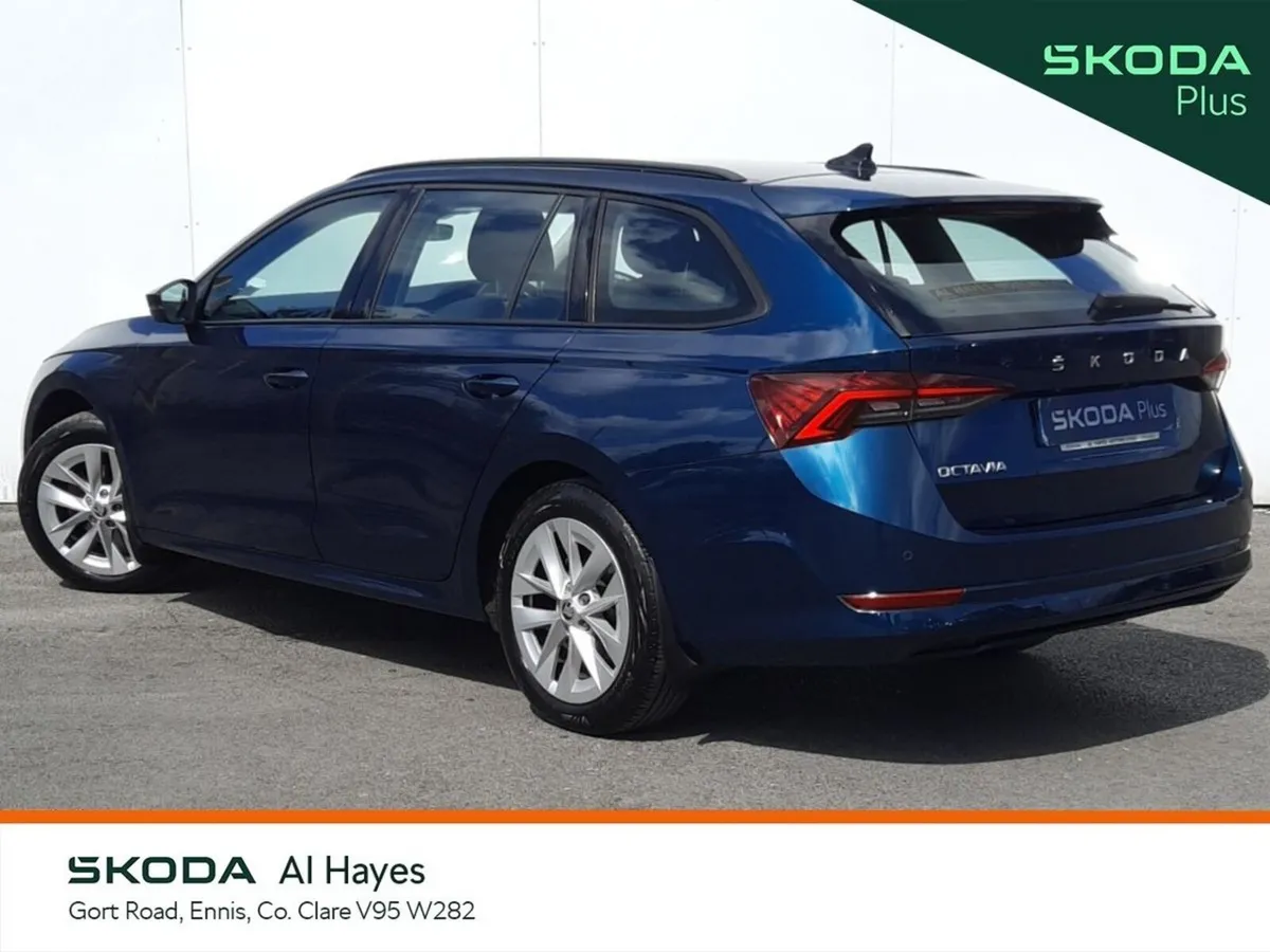 Skoda Octavia Estate, Diesel, 2024, Blue