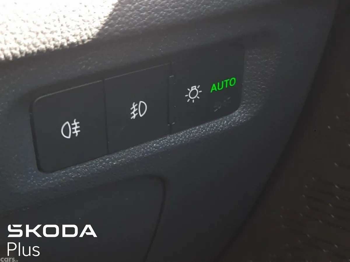 Skoda Octavia Estate, Diesel, 2024, Blue