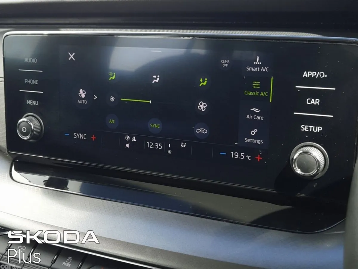 Skoda Octavia Estate, Diesel, 2024, Blue