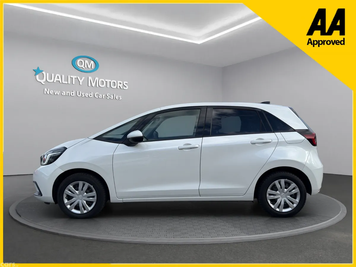 Honda Fit Hatchback, Petrol Hybrid, 2021, White