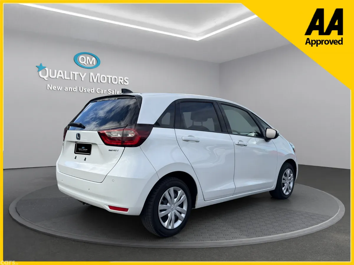 Honda Fit Hatchback, Petrol Hybrid, 2021, White