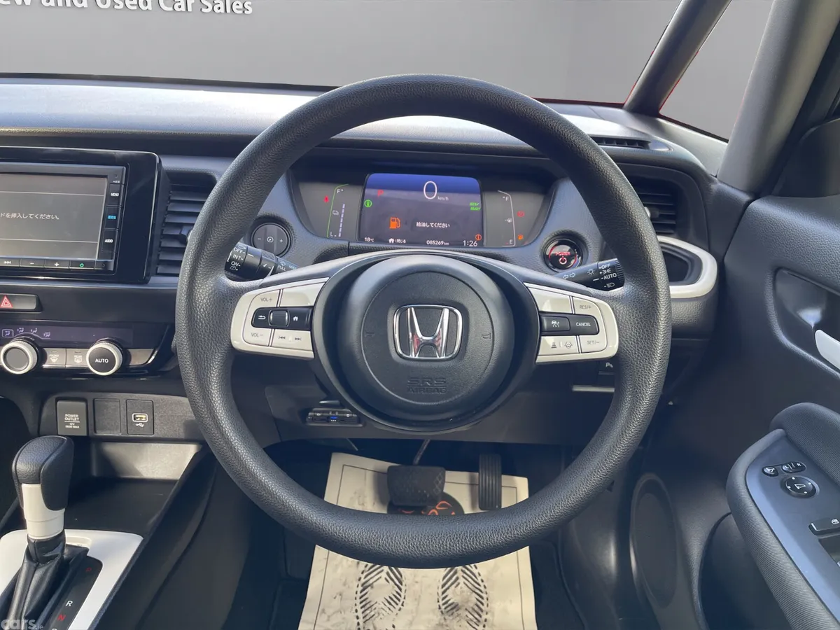 Honda Fit Hatchback, Petrol Hybrid, 2021, White
