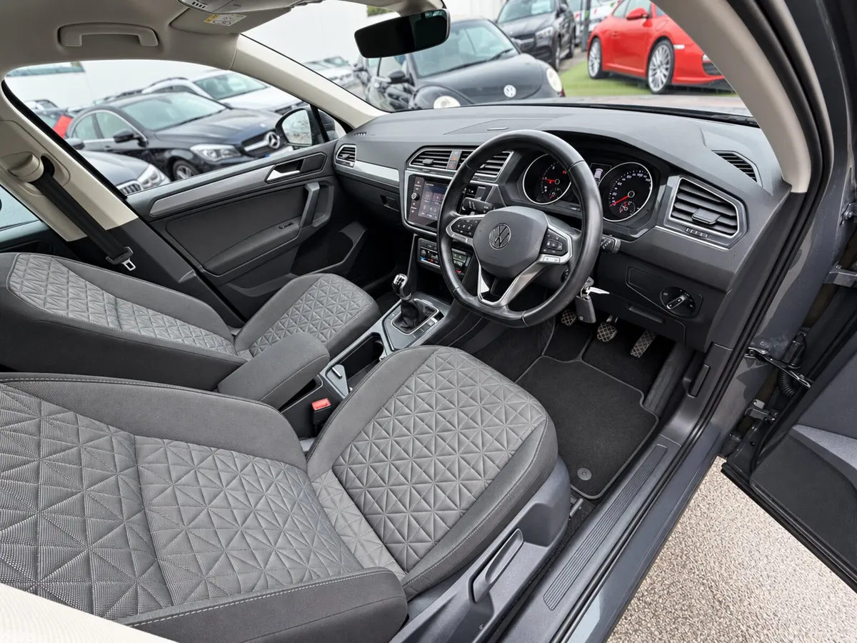Volkswagen Tiguan SUV, Diesel, 2023, Grey