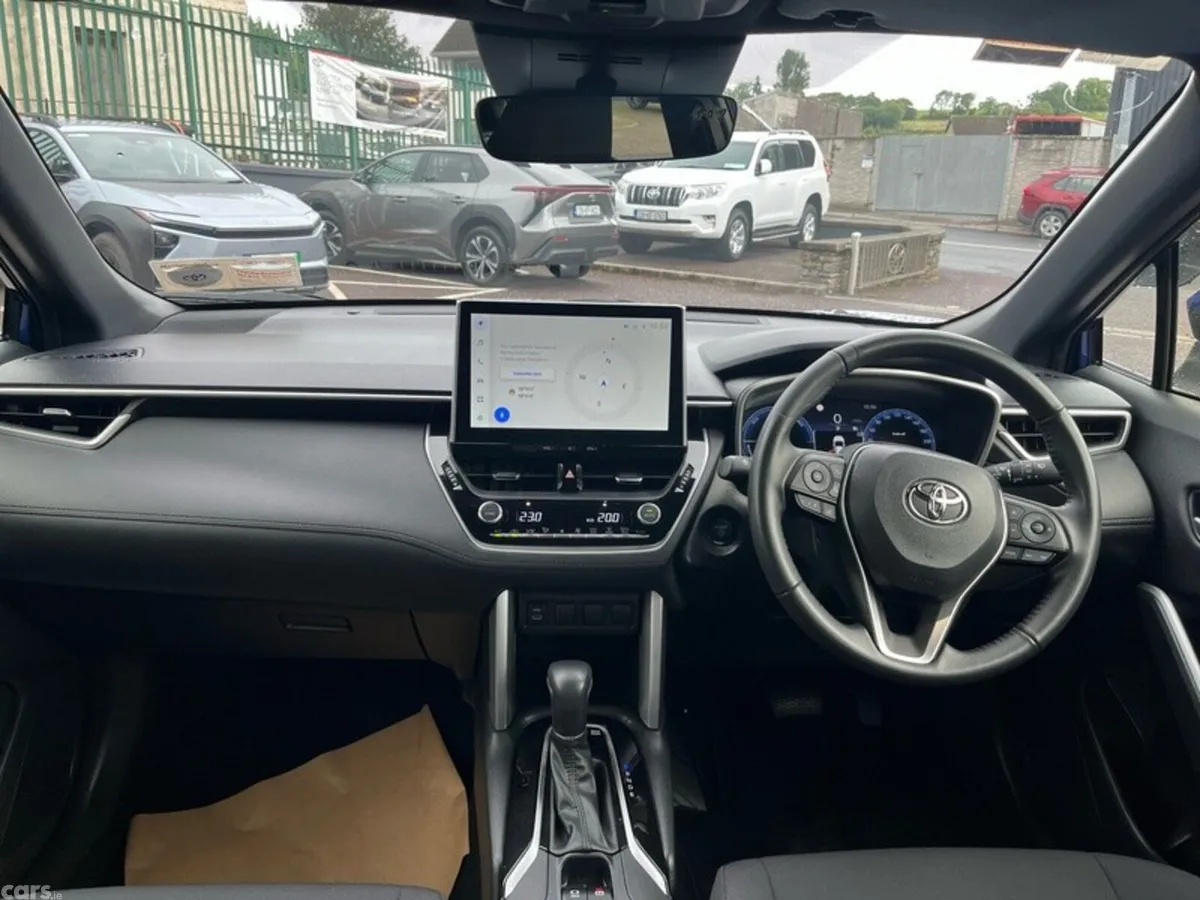 Toyota Corolla Cross SUV, Petrol Hybrid, 2024, Blue