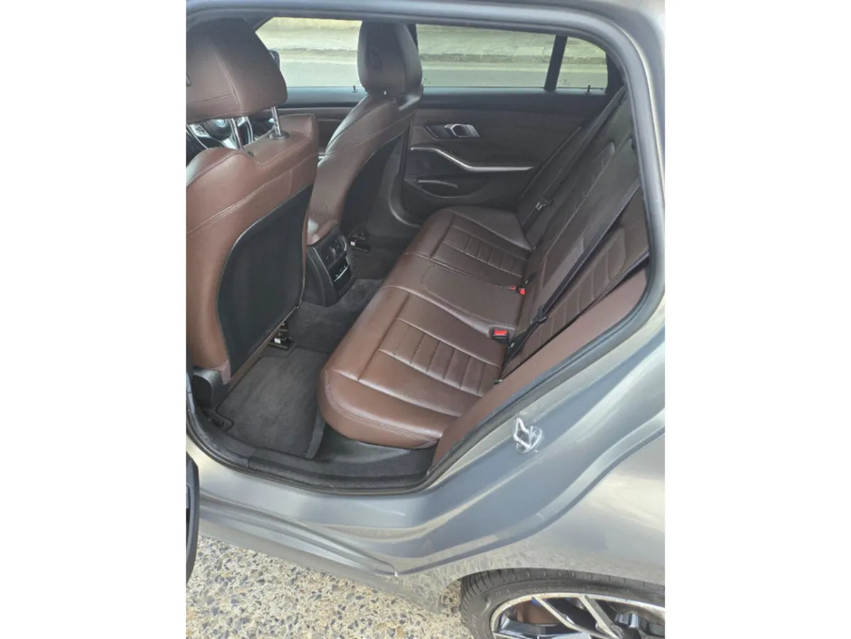 BMW 3-Series Estate, Petrol Plug-in Hybrid, 2021, Grey