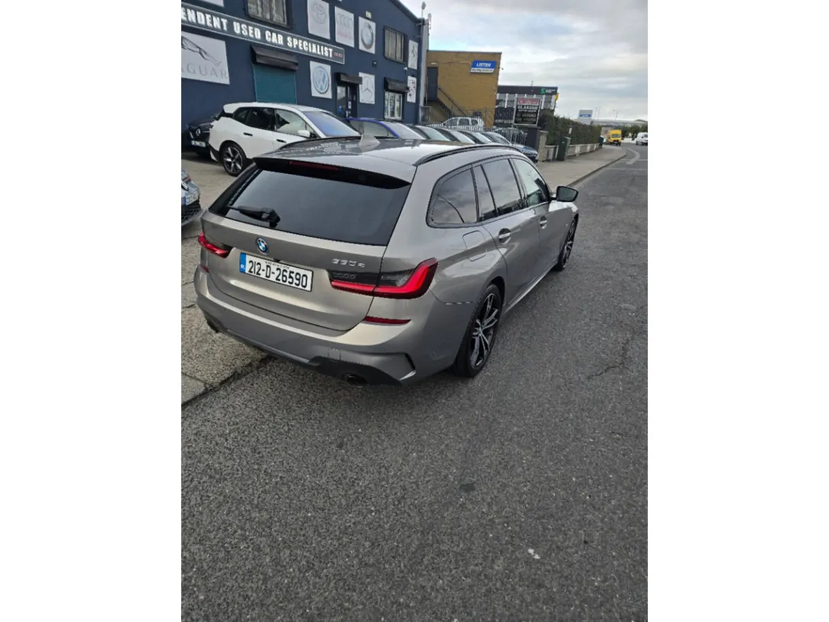 BMW 3-Series Estate, Petrol Plug-in Hybrid, 2021, Grey