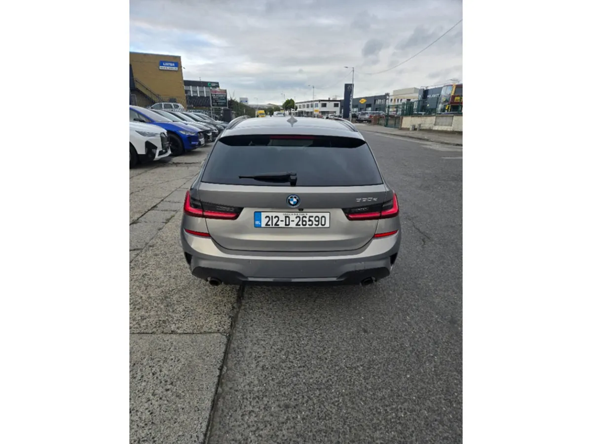 BMW 3-Series Estate, Petrol Plug-in Hybrid, 2021, Grey