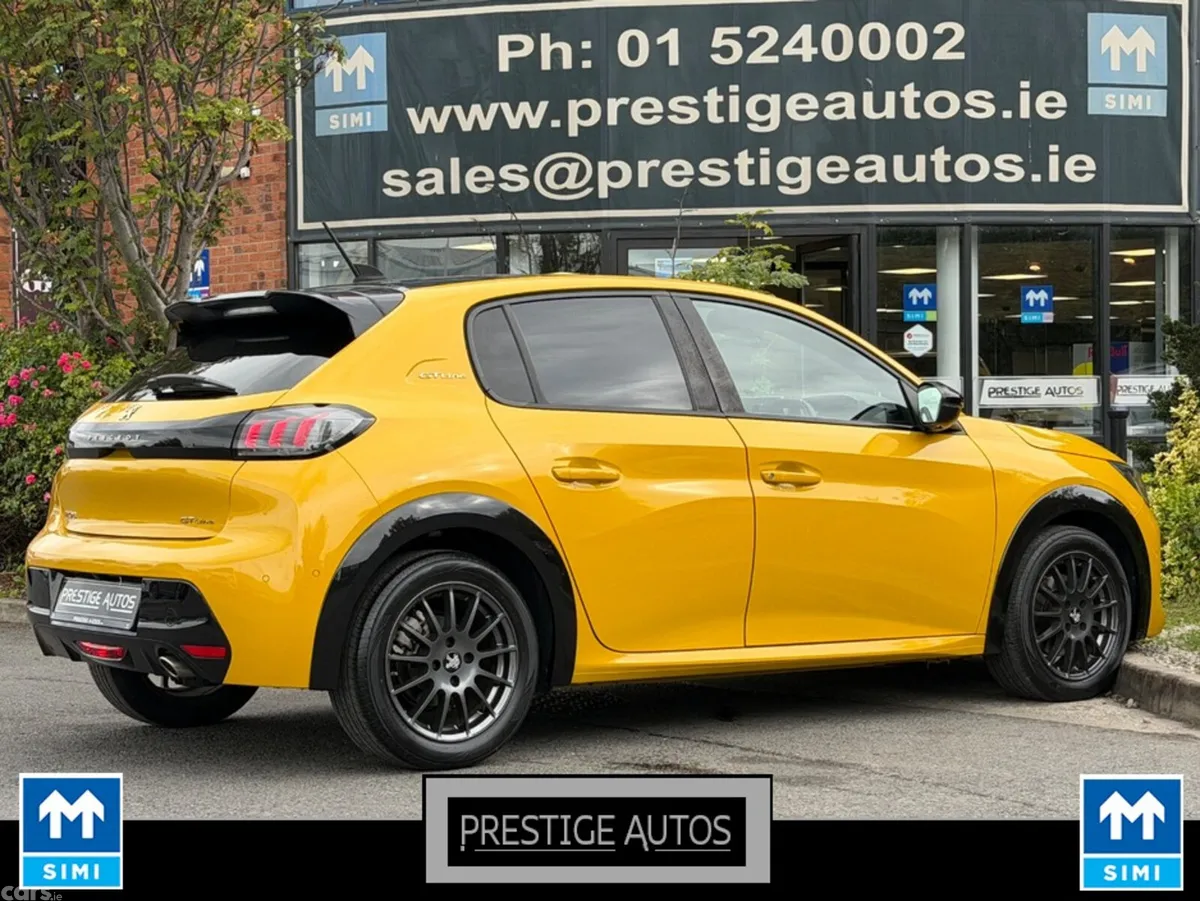 Peugeot 208 Hatchback, Petrol, 2020, Yellow