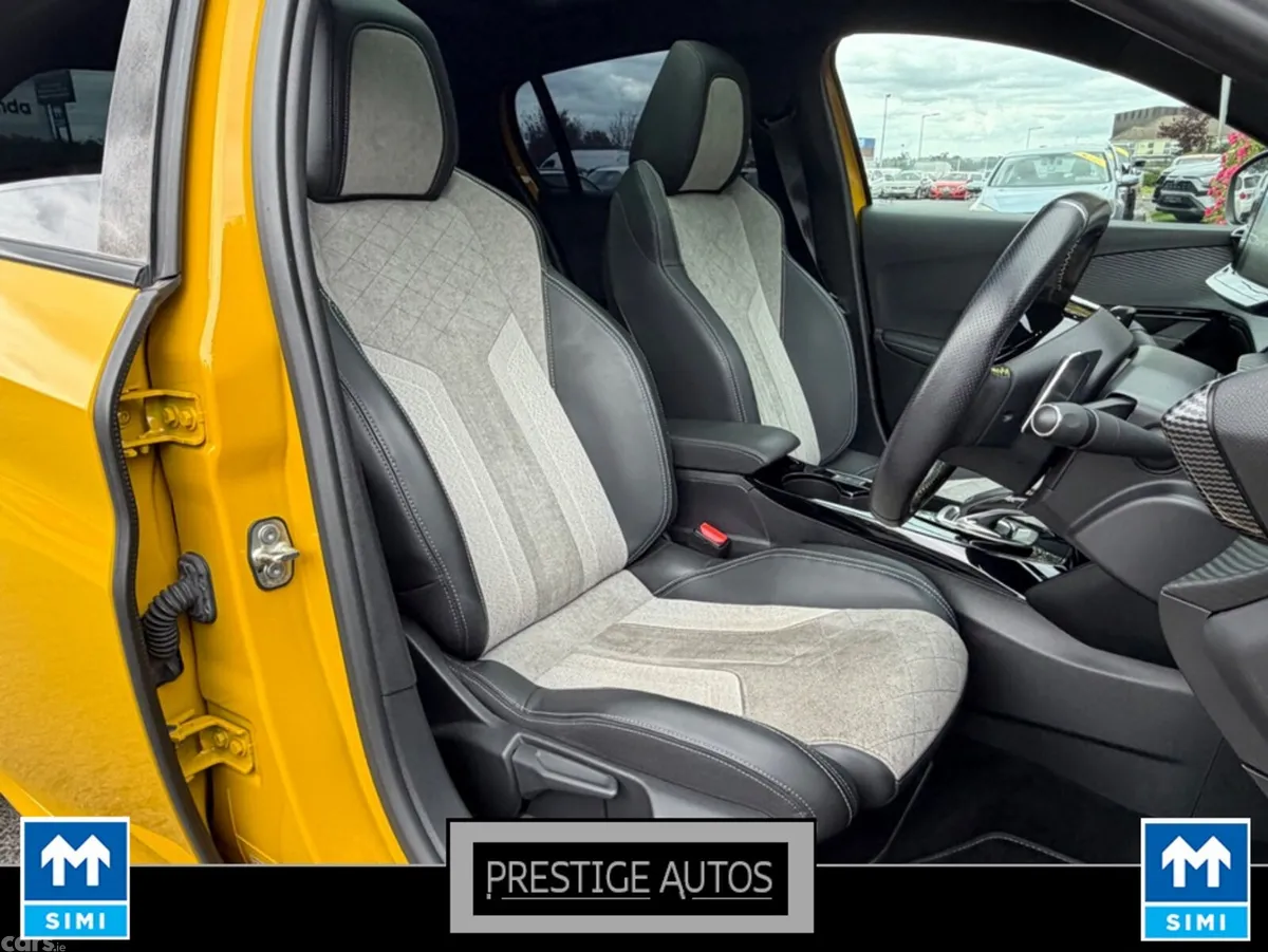 Peugeot 208 Hatchback, Petrol, 2020, Yellow