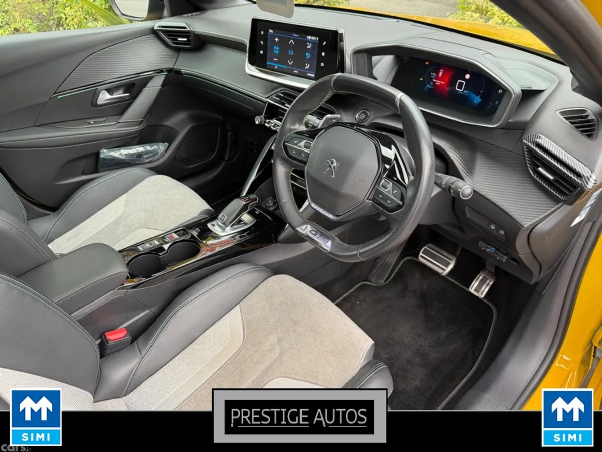 Peugeot 208 Hatchback, Petrol, 2020, Yellow