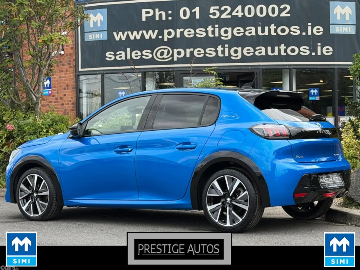 Peugeot 208 Hatchback, Petrol, 2021, Blue