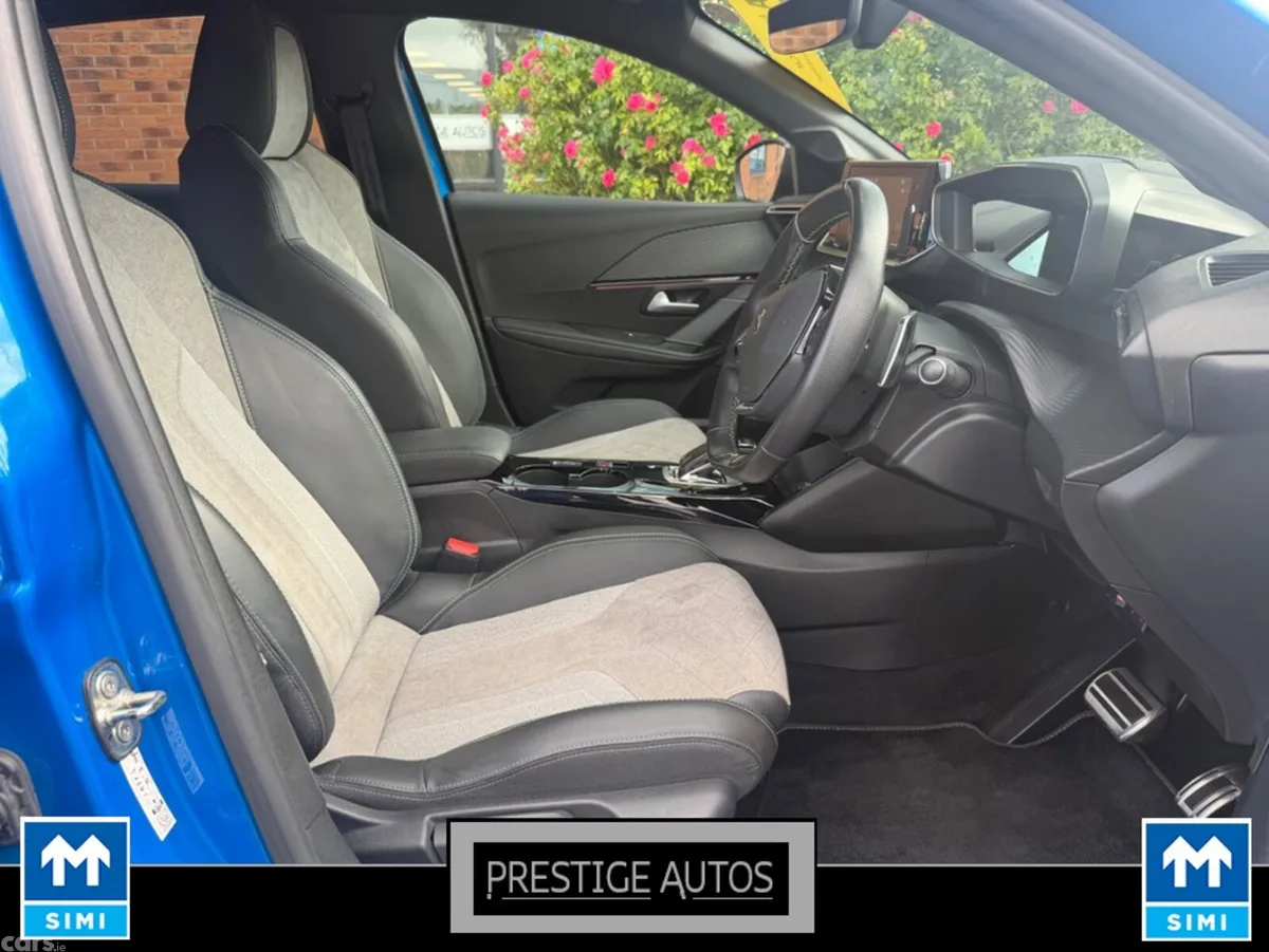 Peugeot 208 Hatchback, Petrol, 2021, Blue