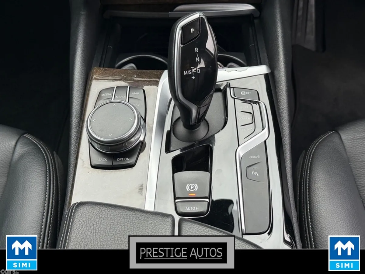 BMW 5-Series Saloon, Petrol Plug-in Hybrid, 2019, Grey