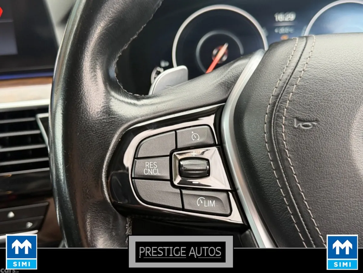 BMW 5-Series Saloon, Petrol Plug-in Hybrid, 2019, Grey