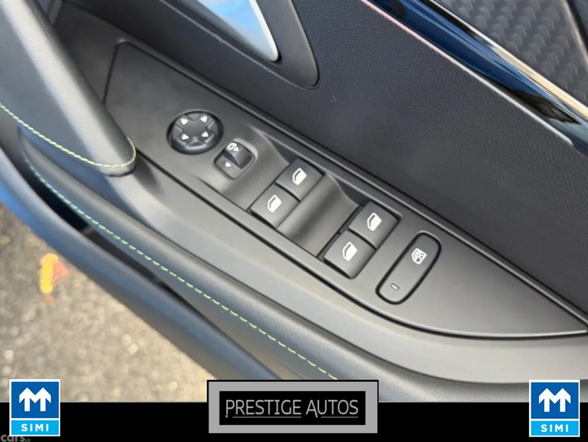 Peugeot 208 Hatchback, Petrol, 2021, Blue