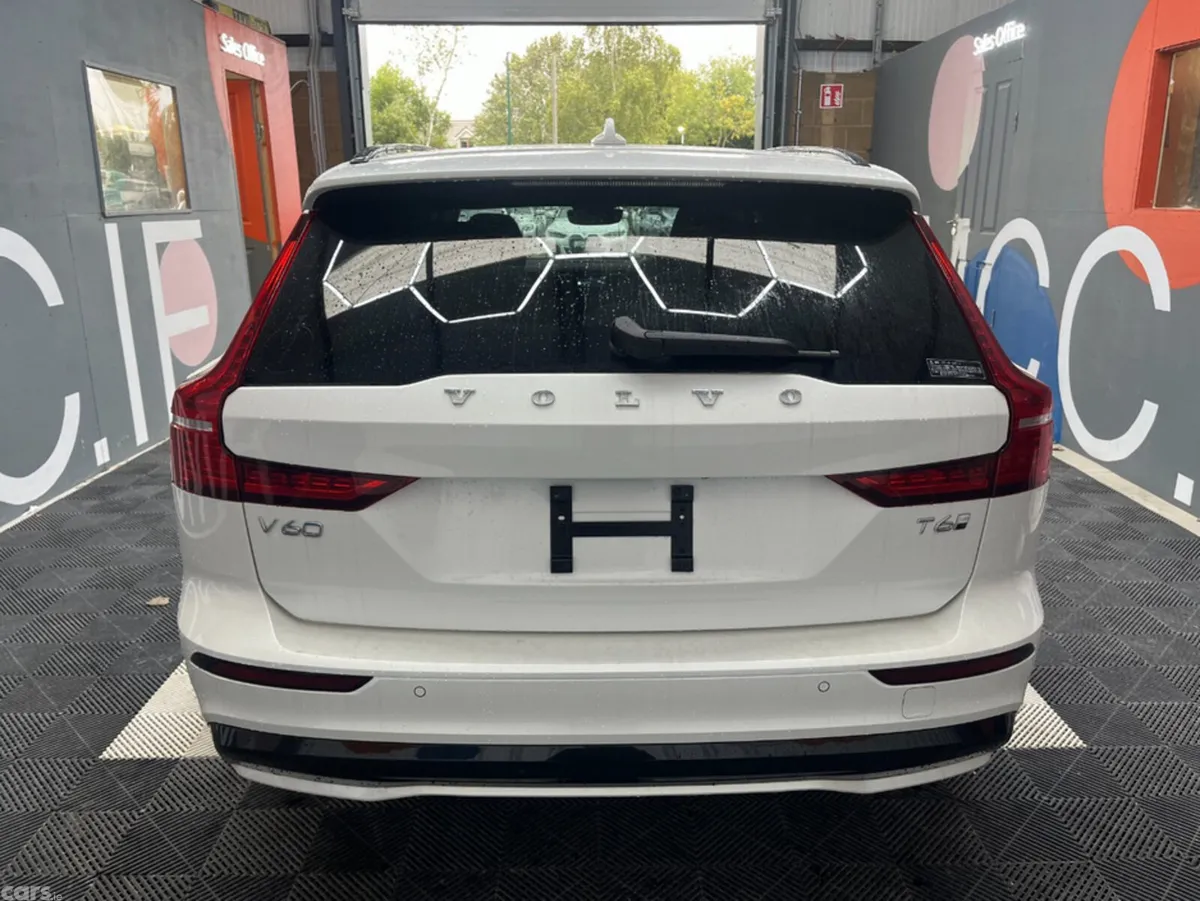 Volvo V60 Estate, Petrol Hybrid, 2025, White