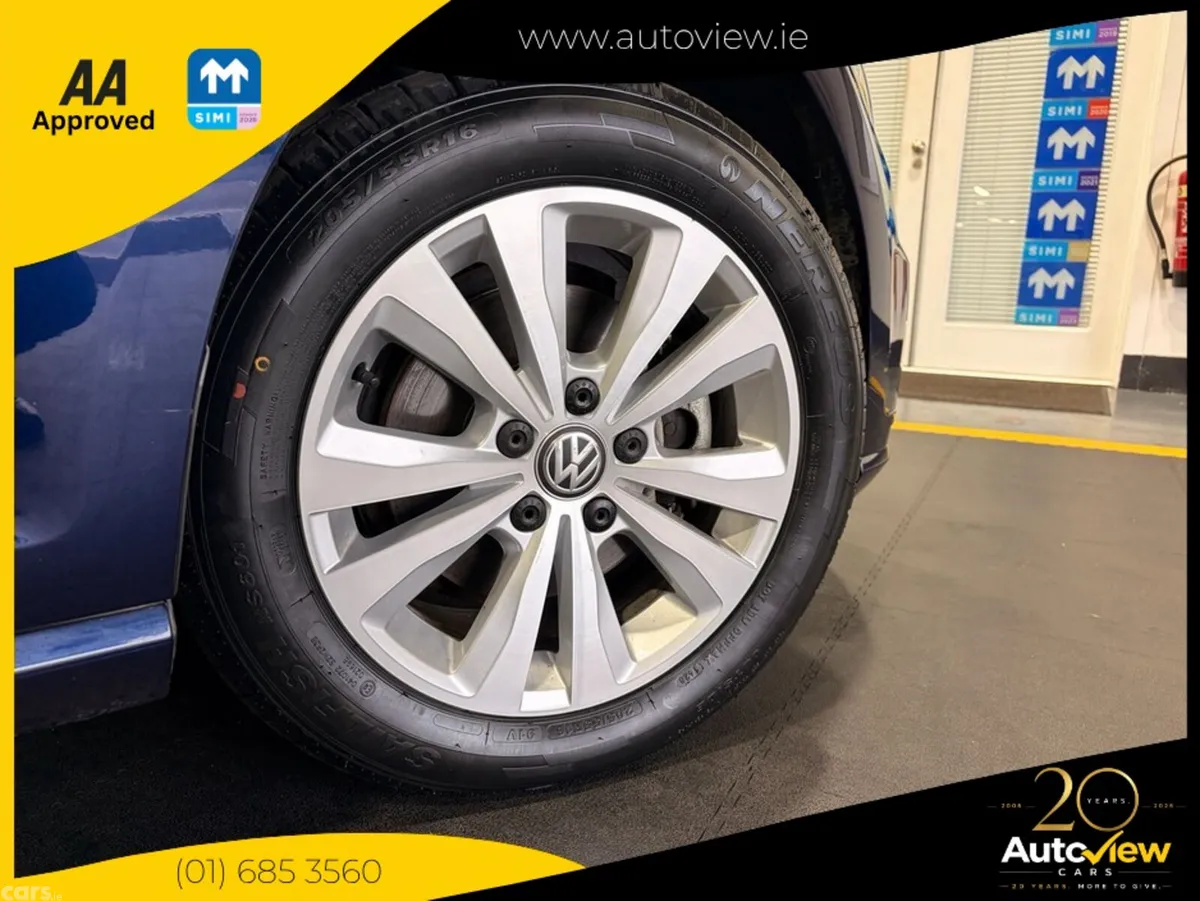 Volkswagen Golf Estate, Petrol, 2018, Blue