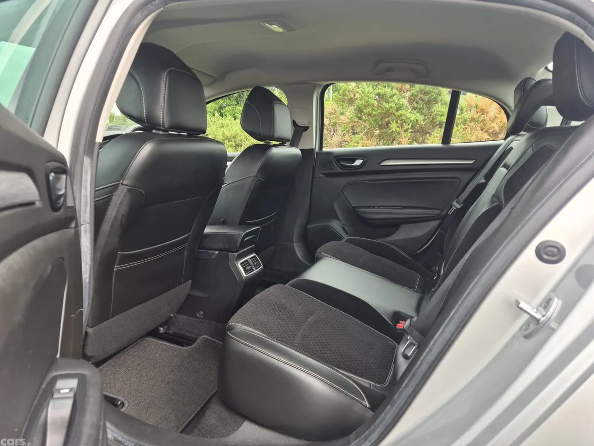 Renault Megane Saloon, Diesel, 2019, Grey