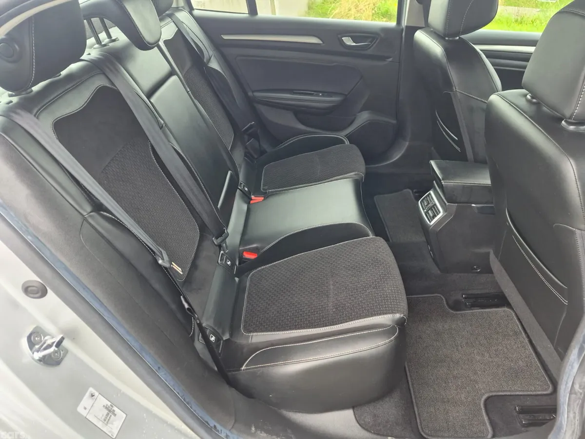Renault Megane Saloon, Diesel, 2019, Grey