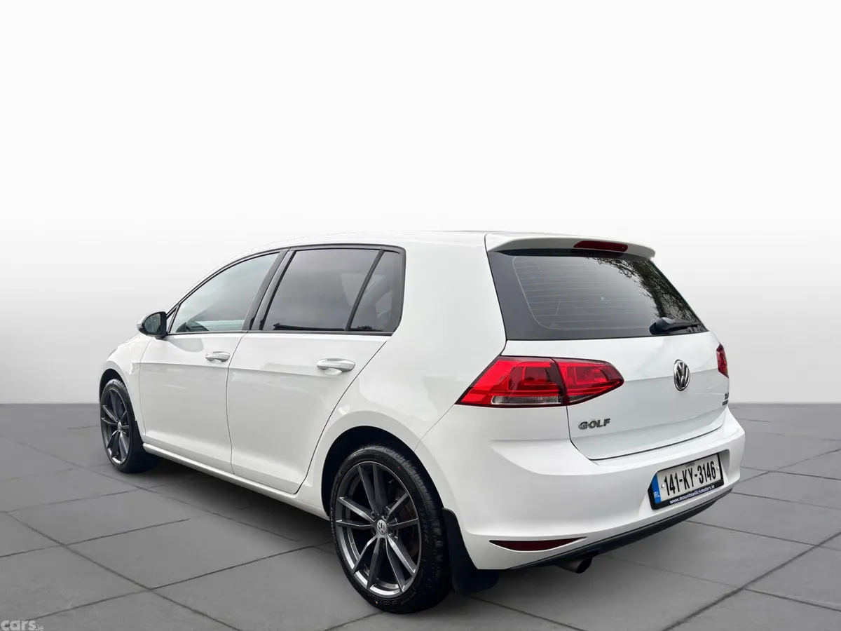 Volkswagen Golf Hatchback, Petrol, 2014, White