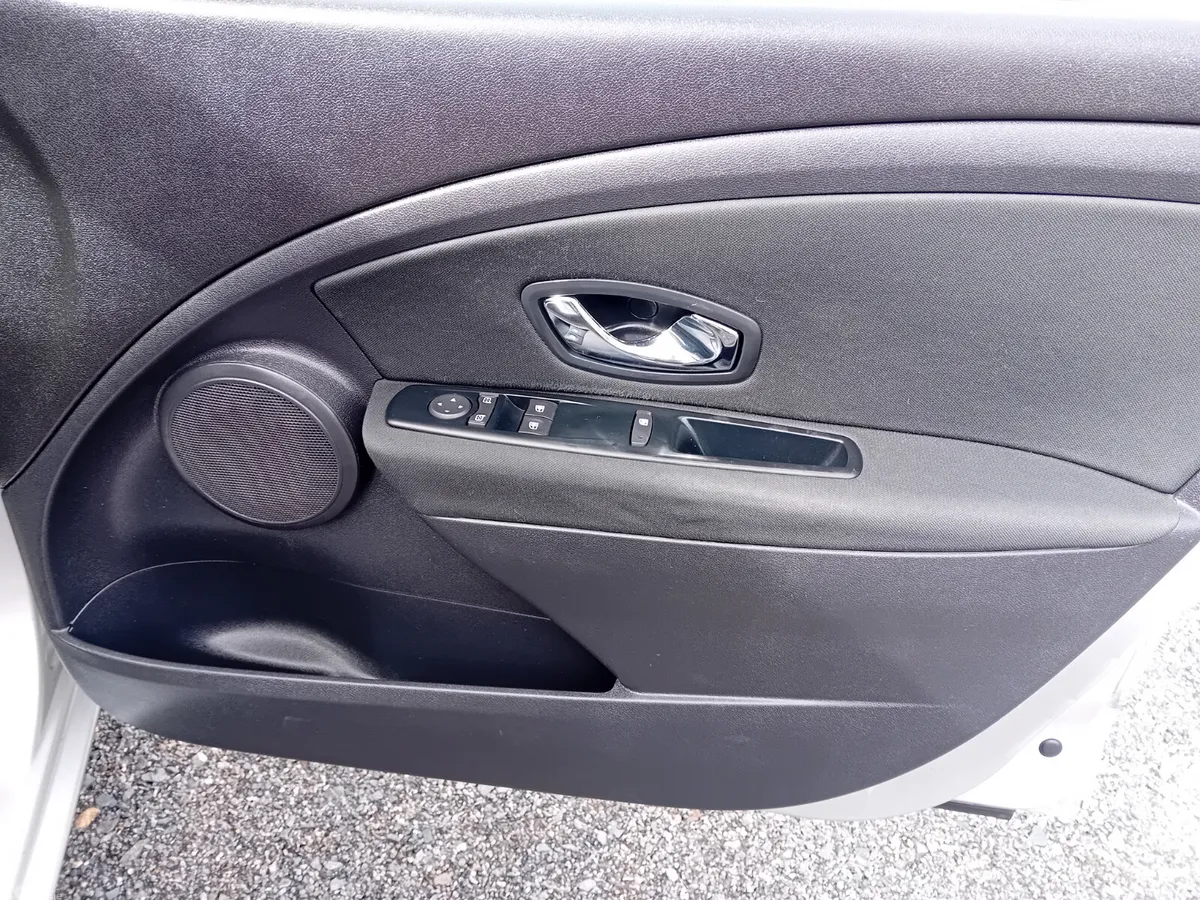 Renault Megane Hatchback, Diesel, 2014, Silver