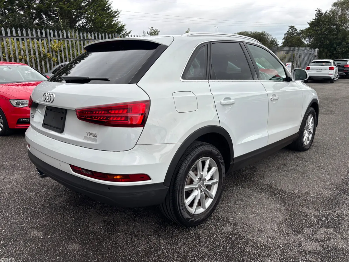 Audi Q3 SUV, Petrol, 2016, White
