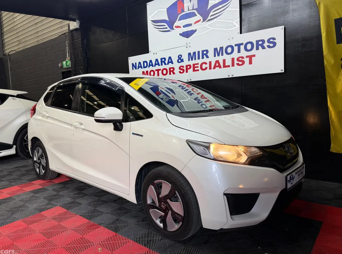 Honda Fit Hatchback, Petrol Hybrid, 2014, Grey