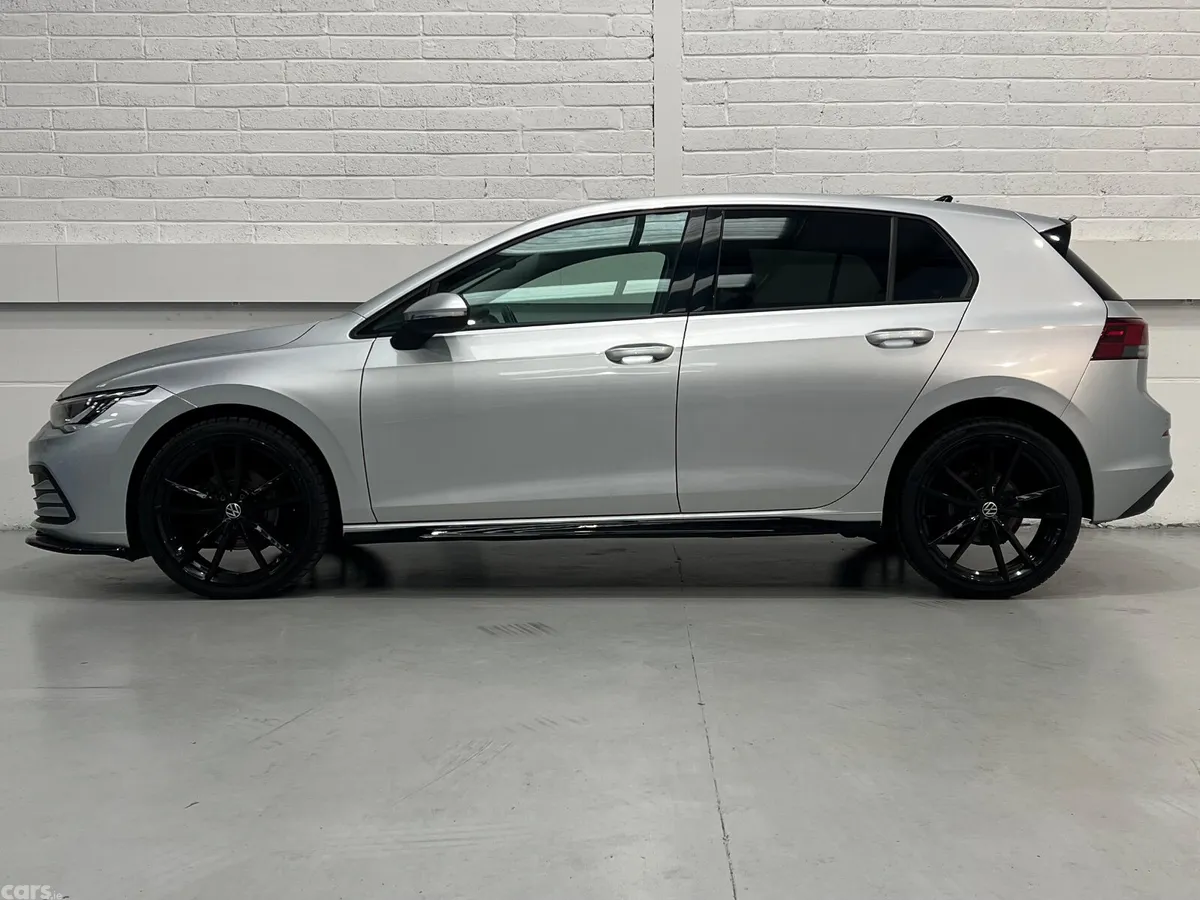 Volkswagen Golf Hatchback, Diesel, 2023, Silver
