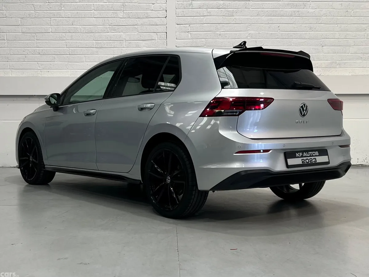 Volkswagen Golf Hatchback, Diesel, 2023, Silver