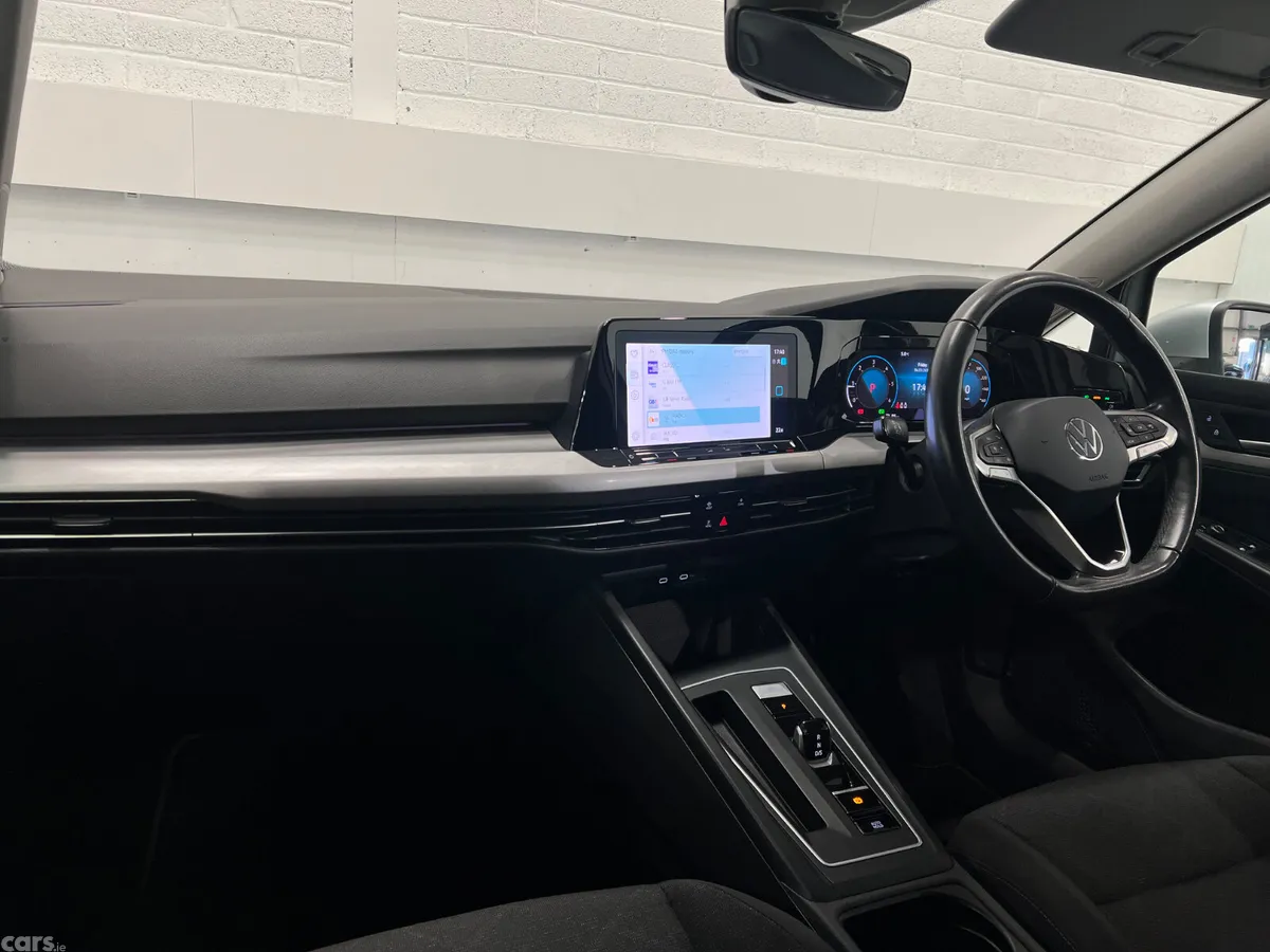 Volkswagen Golf Hatchback, Diesel, 2023, Silver