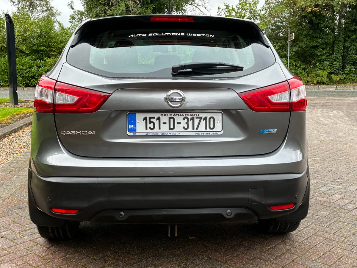 Nissan Qashqai Hatchback, Diesel, 2015, Grey