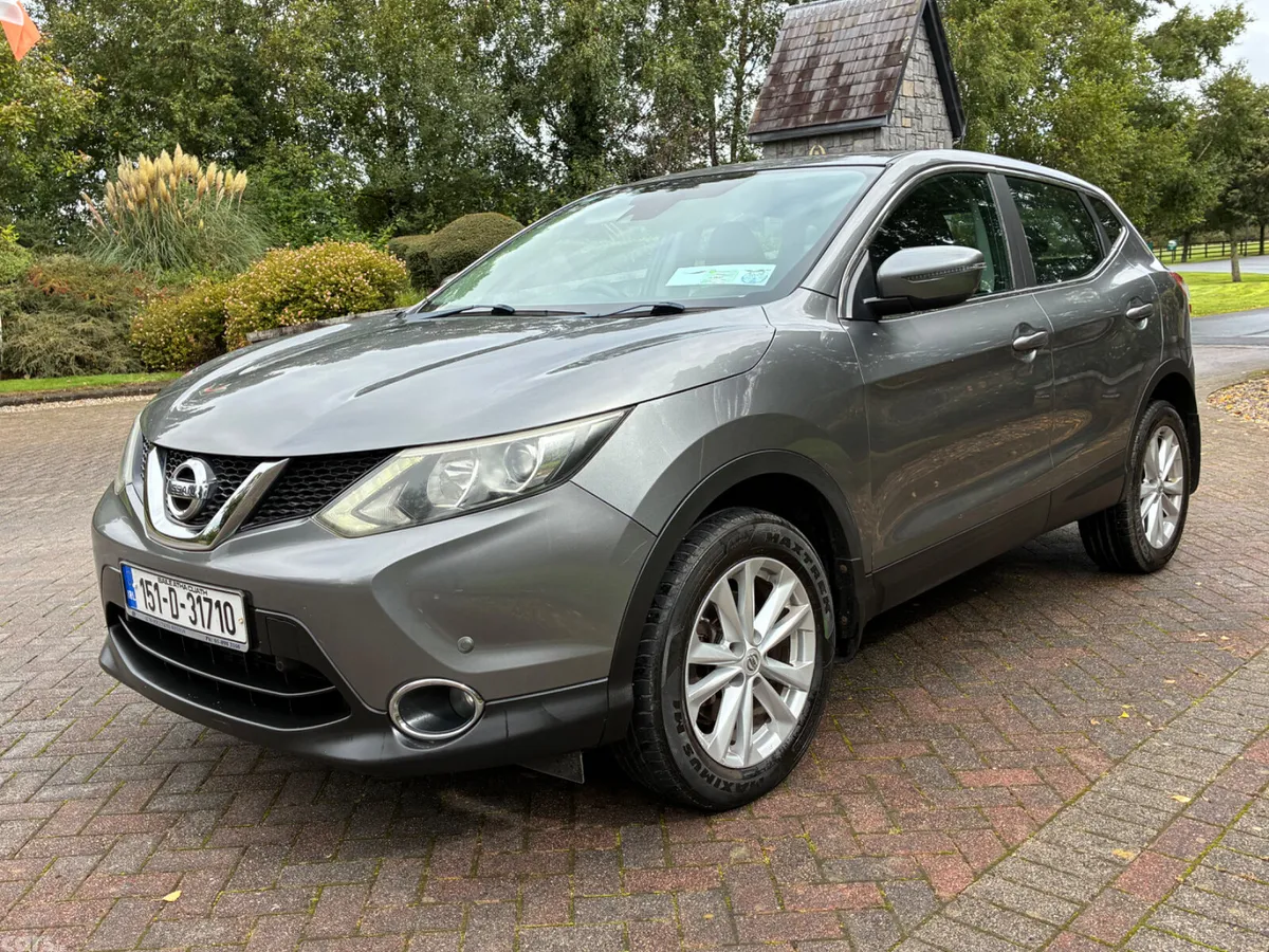 Nissan Qashqai Hatchback, Diesel, 2015, Grey