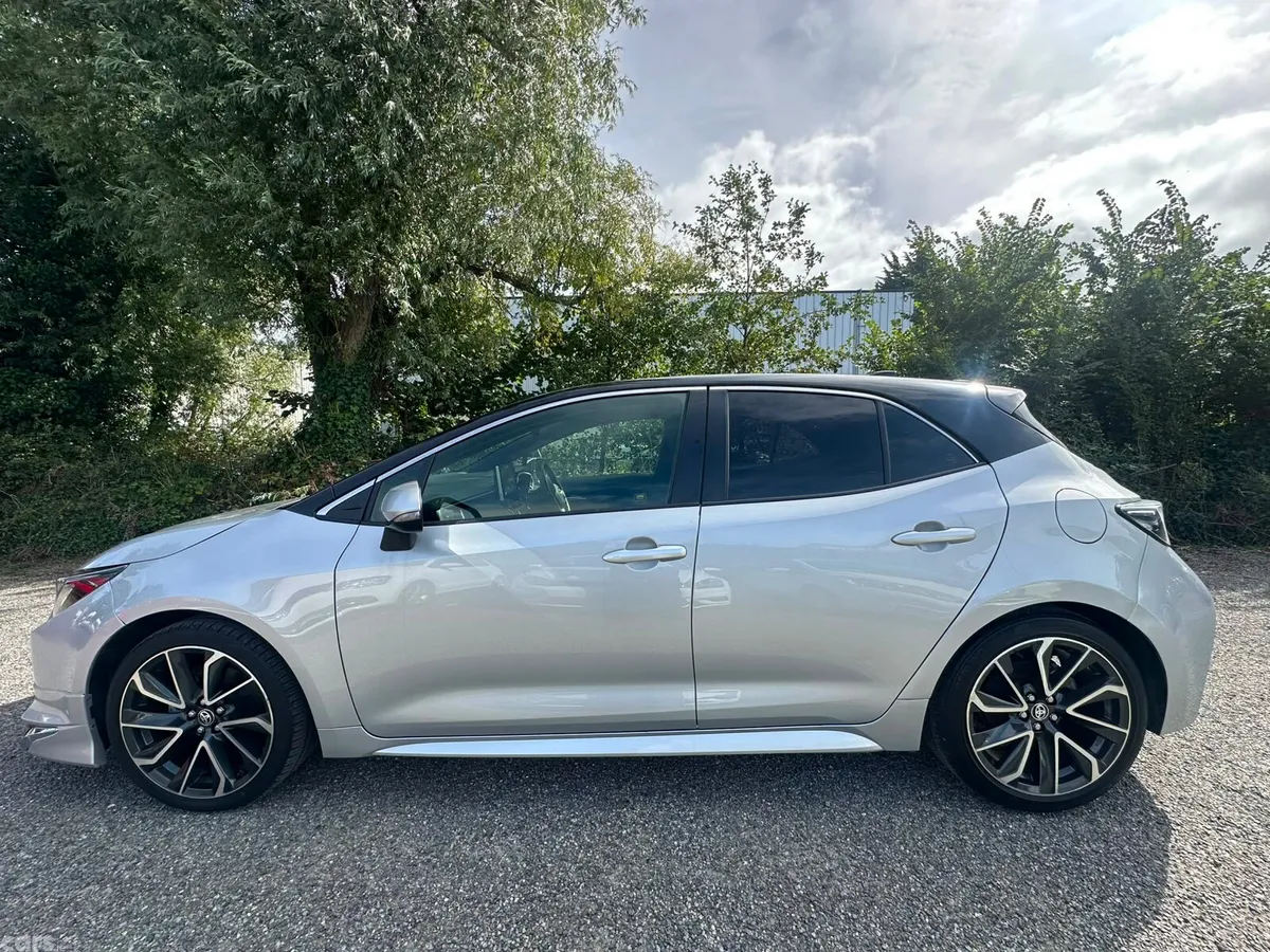 Toyota Corolla Hatchback, Petrol Hybrid, 2019, Silver
