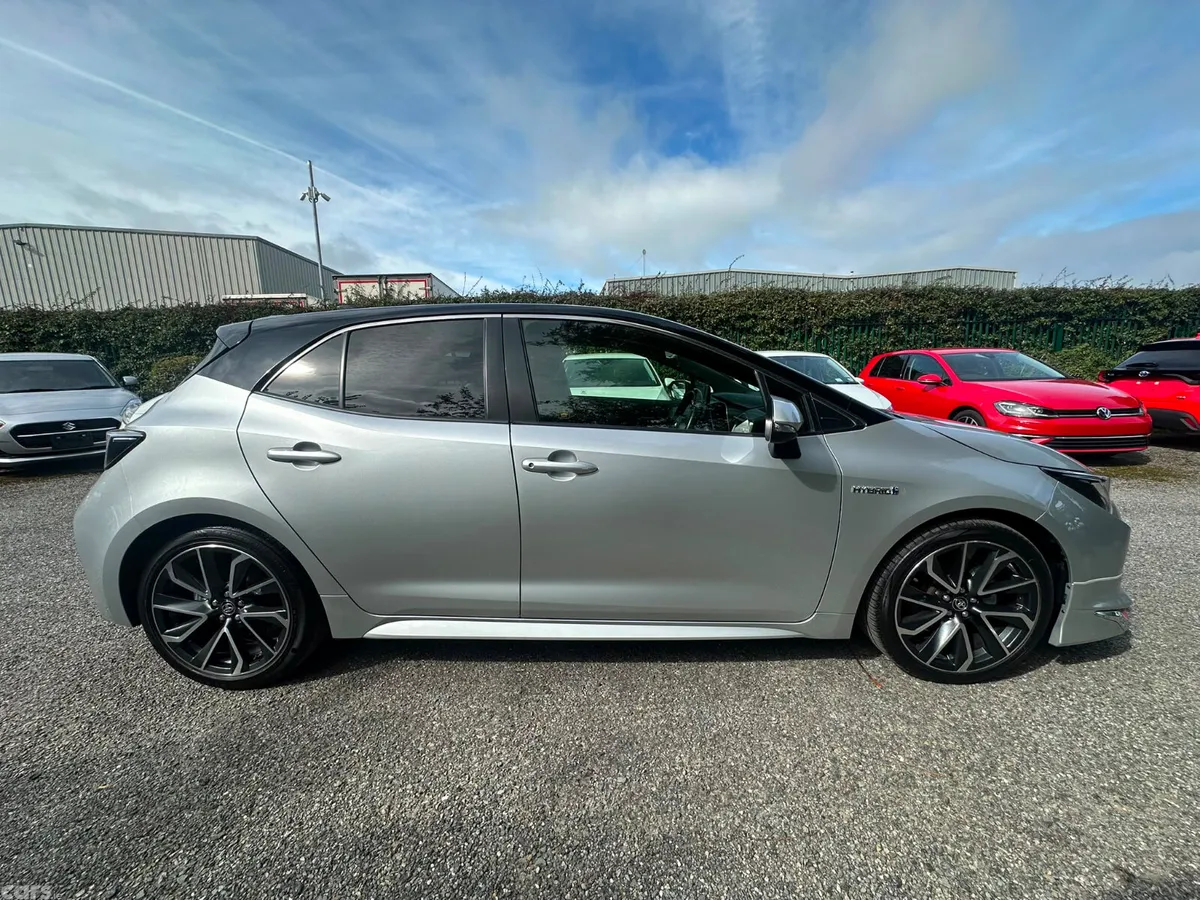 Toyota Corolla Hatchback, Petrol Hybrid, 2019, Silver