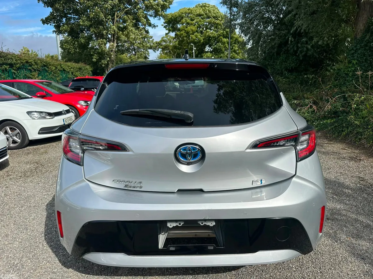 Toyota Corolla Hatchback, Petrol Hybrid, 2019, Silver