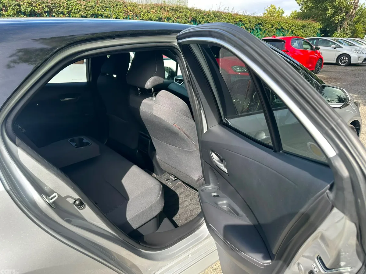 Toyota Corolla Hatchback, Petrol Hybrid, 2019, Silver