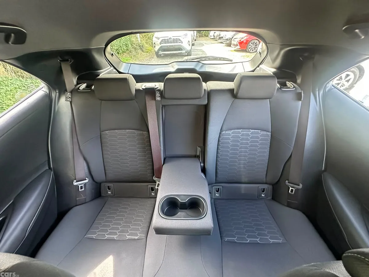 Toyota Corolla Hatchback, Petrol Hybrid, 2019, Silver