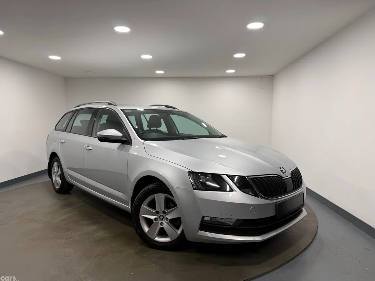 Skoda Octavia Estate, Diesel, 2018, Silver