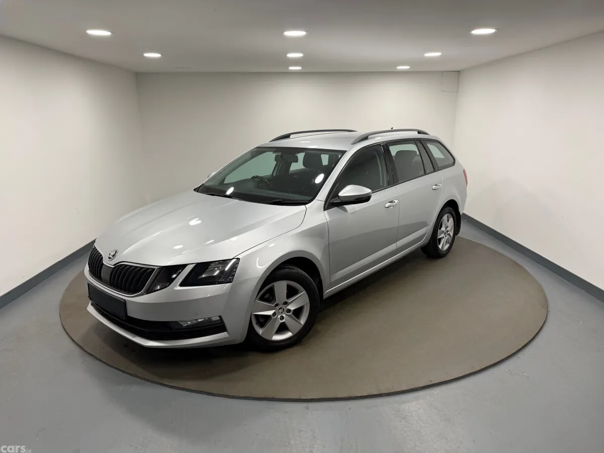 Skoda Octavia Estate, Diesel, 2018, Silver