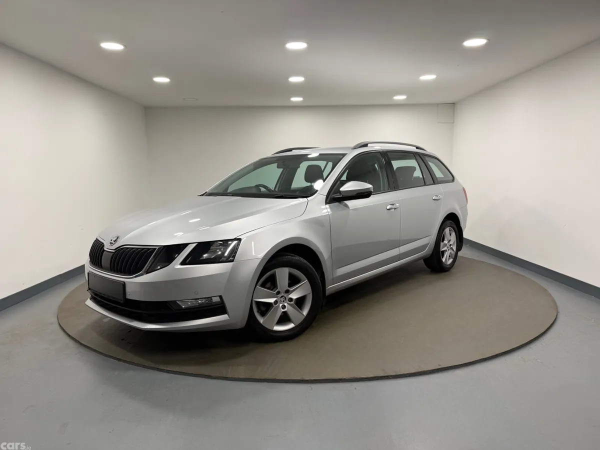 Skoda Octavia Estate, Diesel, 2018, Silver
