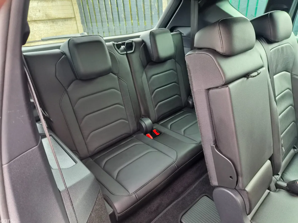 SEAT Tarraco Estate, Diesel, 2023, Grey