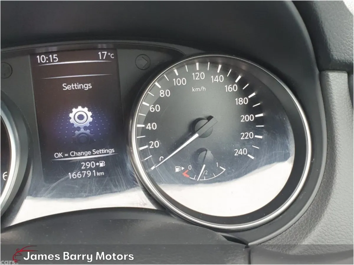Nissan Qashqai MPV, Diesel, 2019, Brown