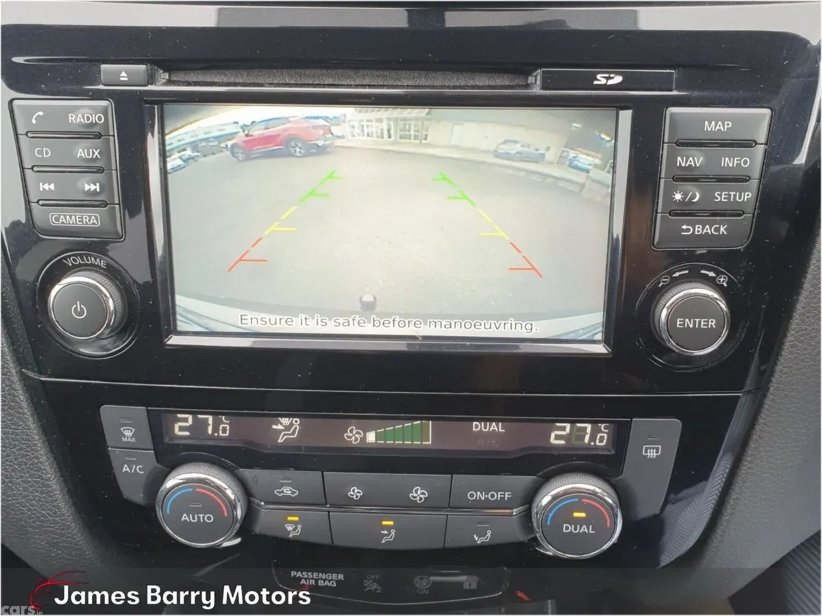 Nissan Qashqai MPV, Diesel, 2019, Brown