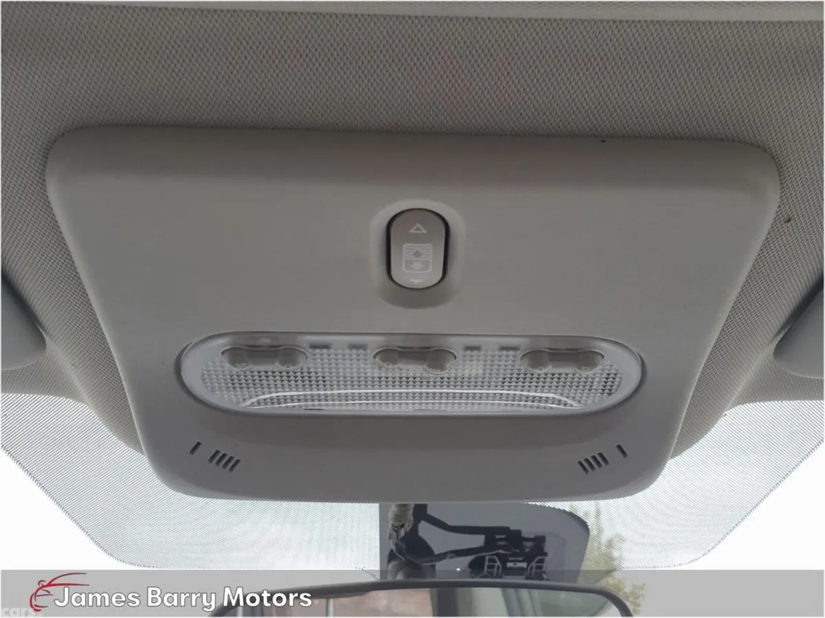 Nissan Qashqai MPV, Diesel, 2019, Brown