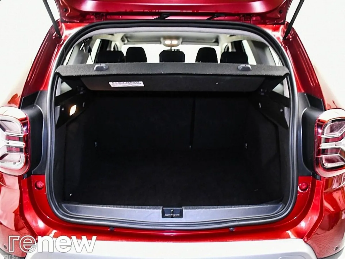 Dacia Duster SUV, Petrol, 2022, Red